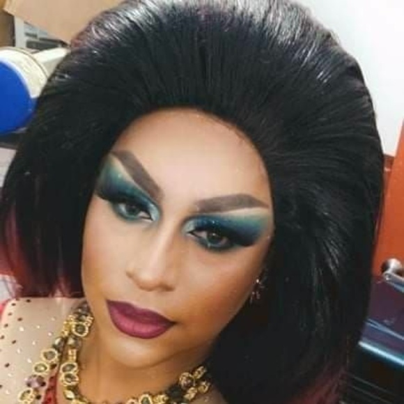 Meet your Posher, Ruby - Picture 1 of 1